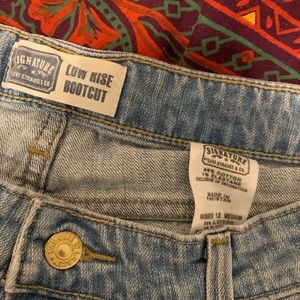 Levi's Jeans - Y2K Levi’s Signature Low Rise Bootcut Jeans Levi's Jeans - Y2K Levi’s Signature Low Rise Bootcut Jeans